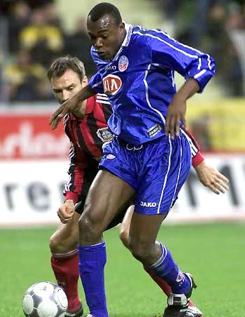 欧洲通过加 欧洲通过加